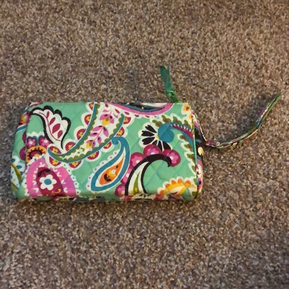 Vera Bradley wristlet - Picture 2 of 3